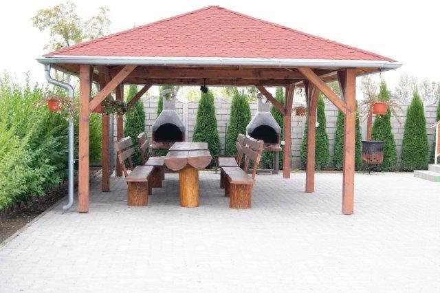 Apartman Taktik Velky Meder Ngoại thất bức ảnh