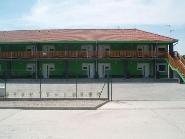 Apartman Taktik Velky Meder Ngoại thất bức ảnh