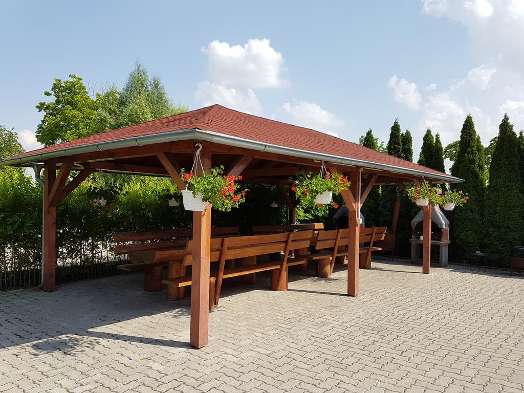 Apartman Taktik Velky Meder Ngoại thất bức ảnh